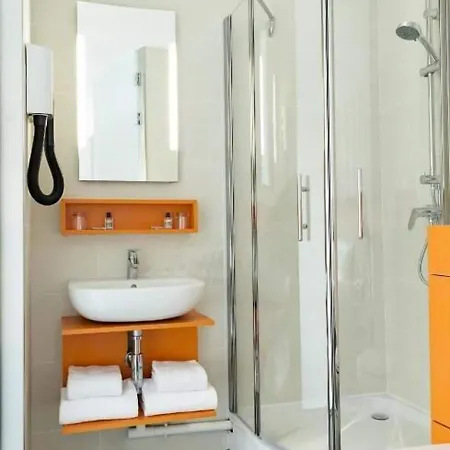 Hotel Le Pere Leon Toulouse