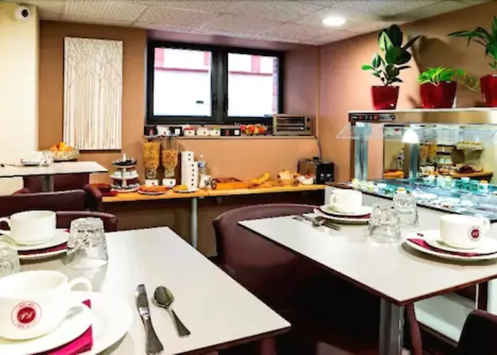 فندق Le Pere Leon