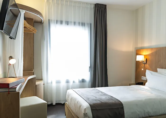 Le Pere Leon فندق تولوز