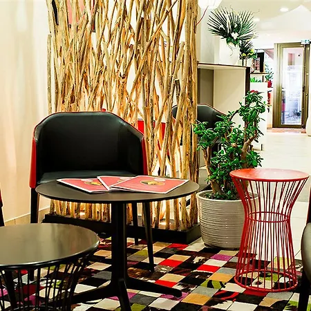 Hotel Le Pere Leon
