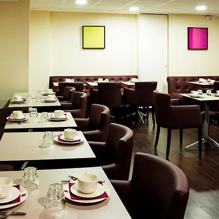 Hotel Le Pere Leon