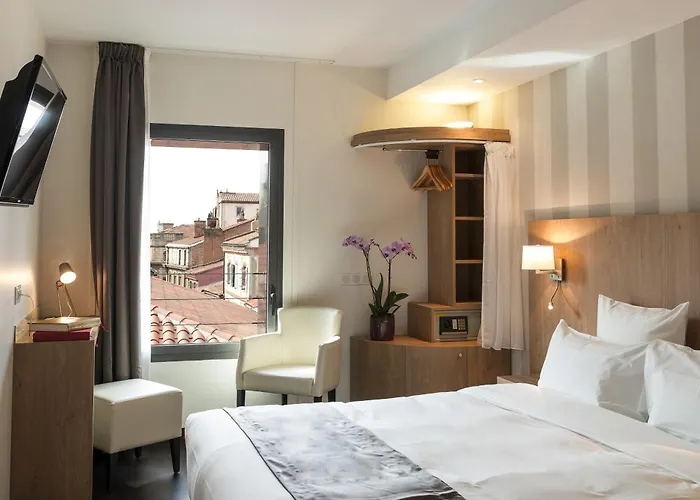 オテル ル ペール レオン 3*