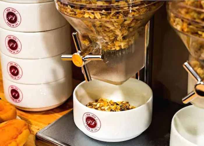 オテル ル ペール レオン ホテル