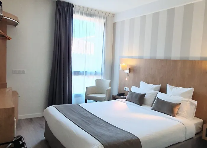 オテル ル ペール レオン