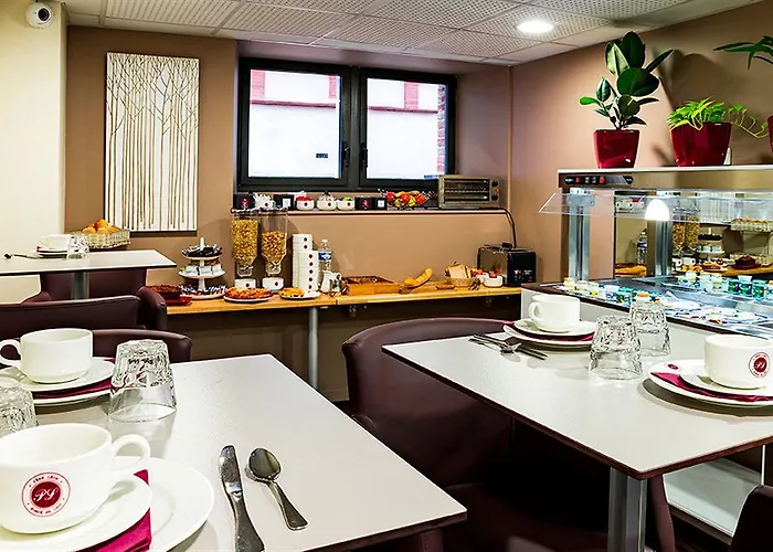 オテル ル ペール レオン 3*